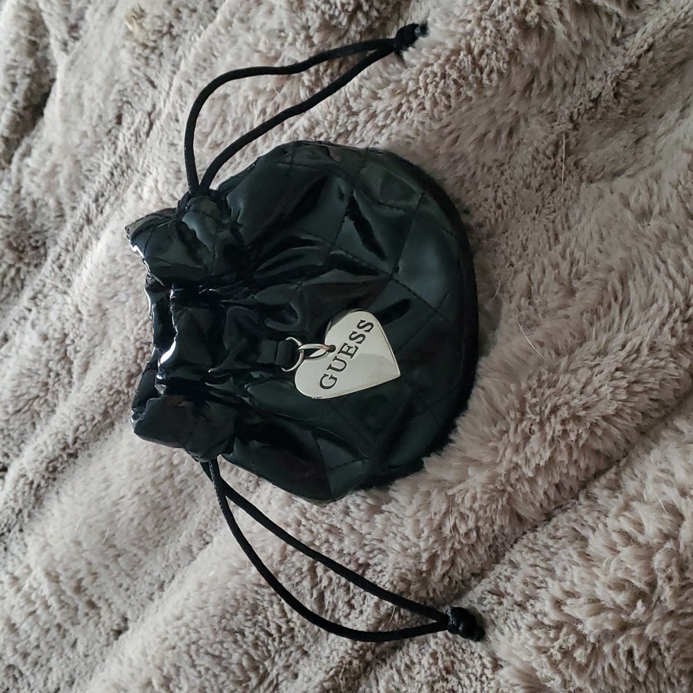 Guess pouch bag